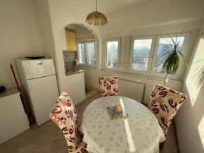 XXL apartment near promenade(ROOFTOP OASIS)